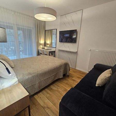 City Sense New Apartments - Main Station And City Center Вроцлав Екстер'єр фото