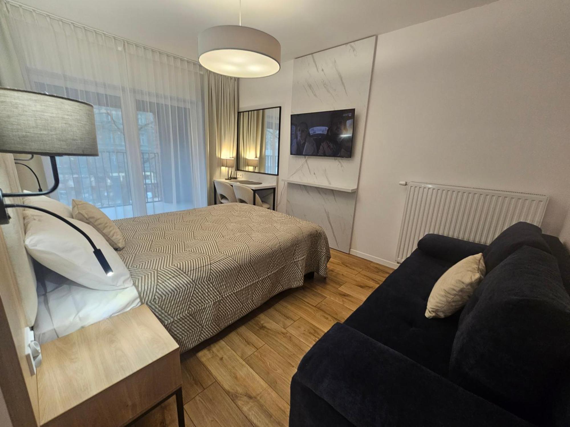 City Sense New Apartments - Main Station And City Center Вроцлав Екстер'єр фото