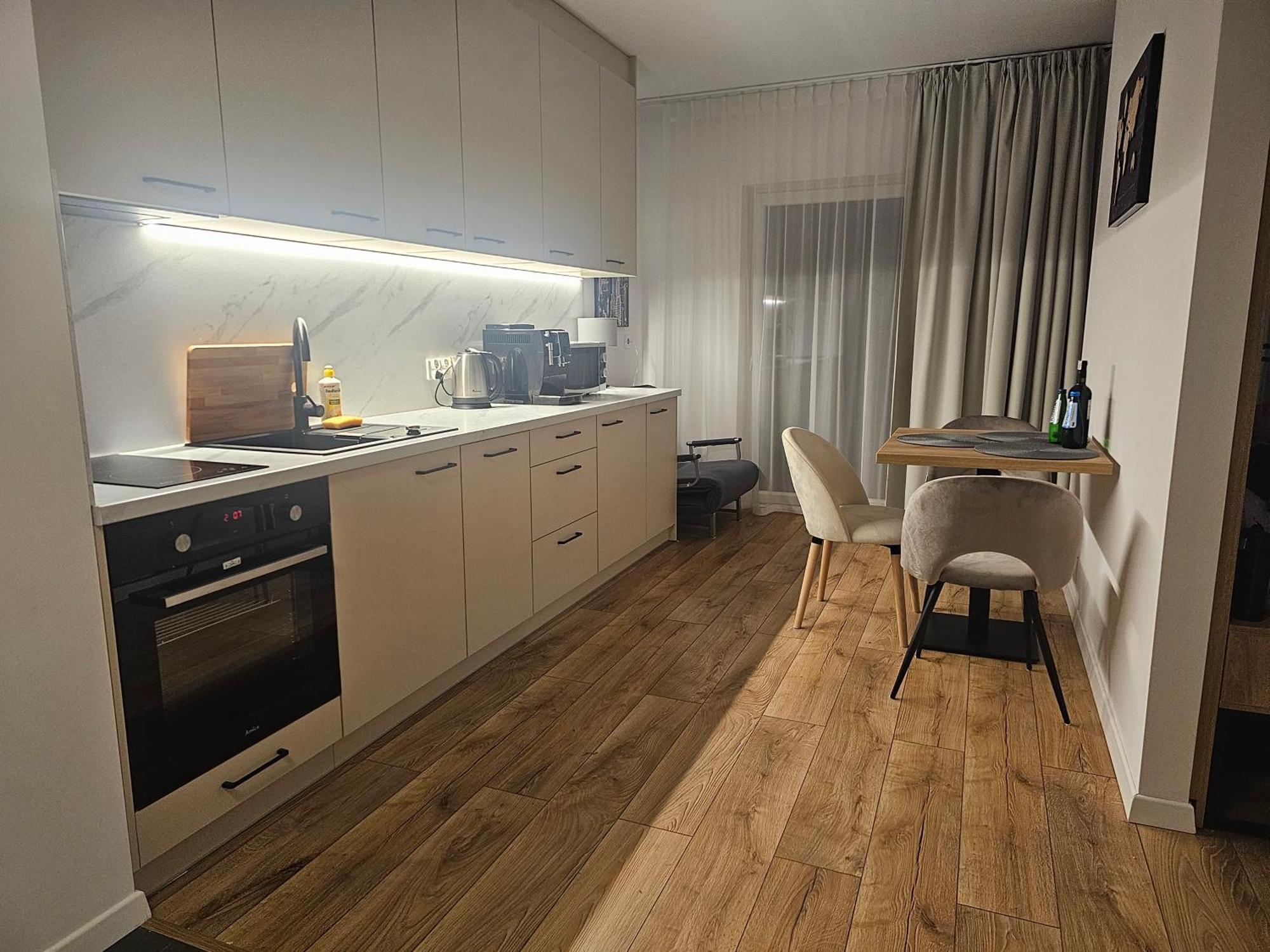 City Sense New Apartments - Main Station And City Center Вроцлав Екстер'єр фото