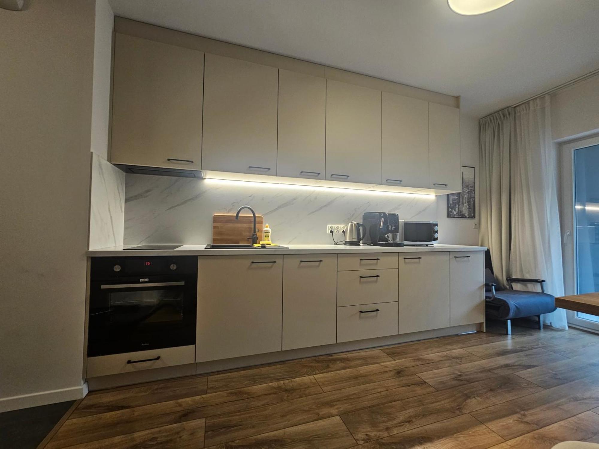 City Sense New Apartments - Main Station And City Center Вроцлав Екстер'єр фото