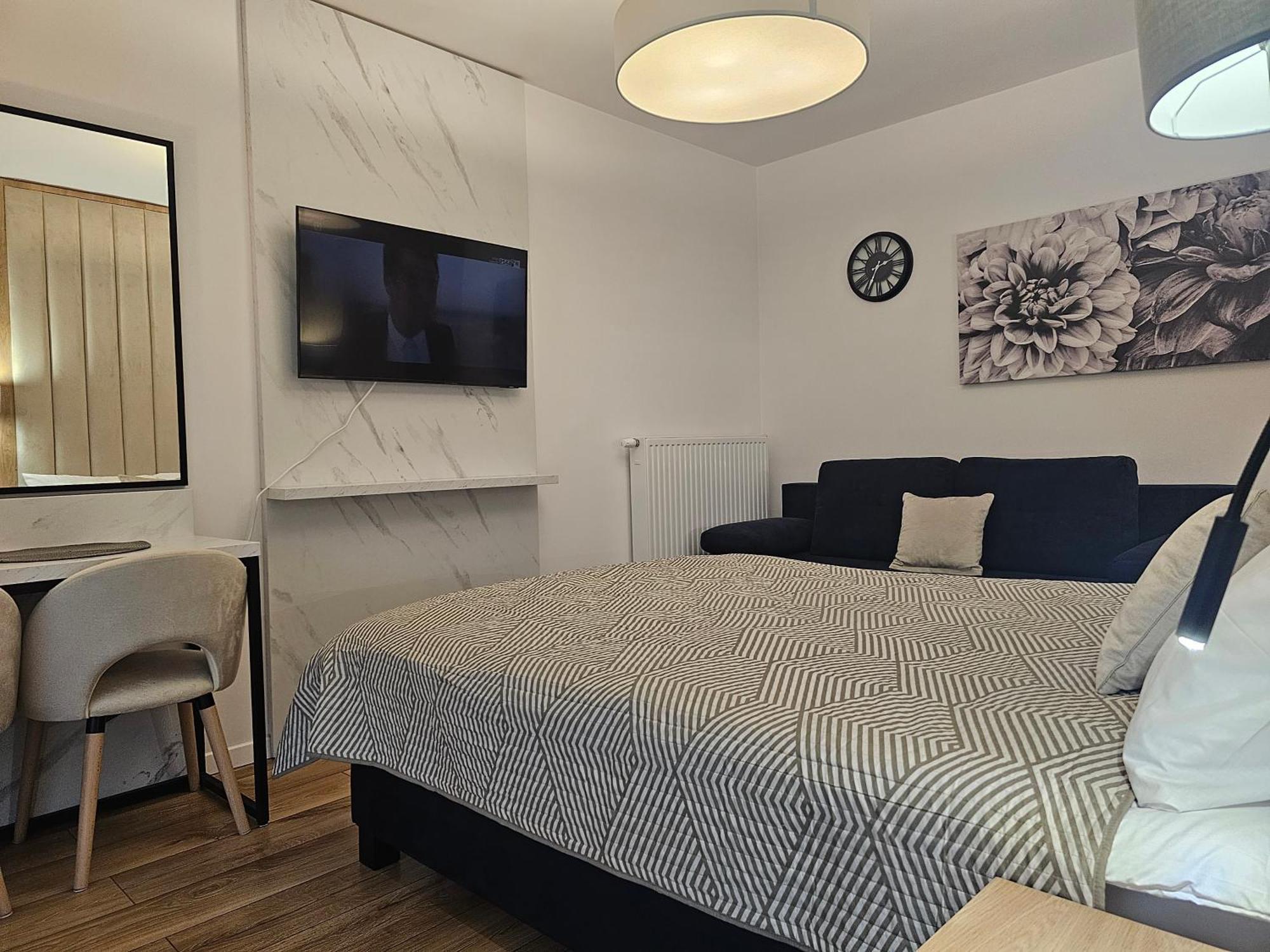 City Sense New Apartments - Main Station And City Center Вроцлав Екстер'єр фото