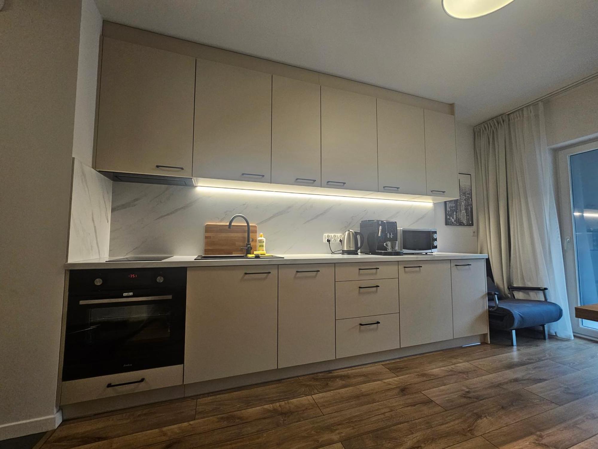 City Sense New Apartments - Main Station And City Center Вроцлав Екстер'єр фото