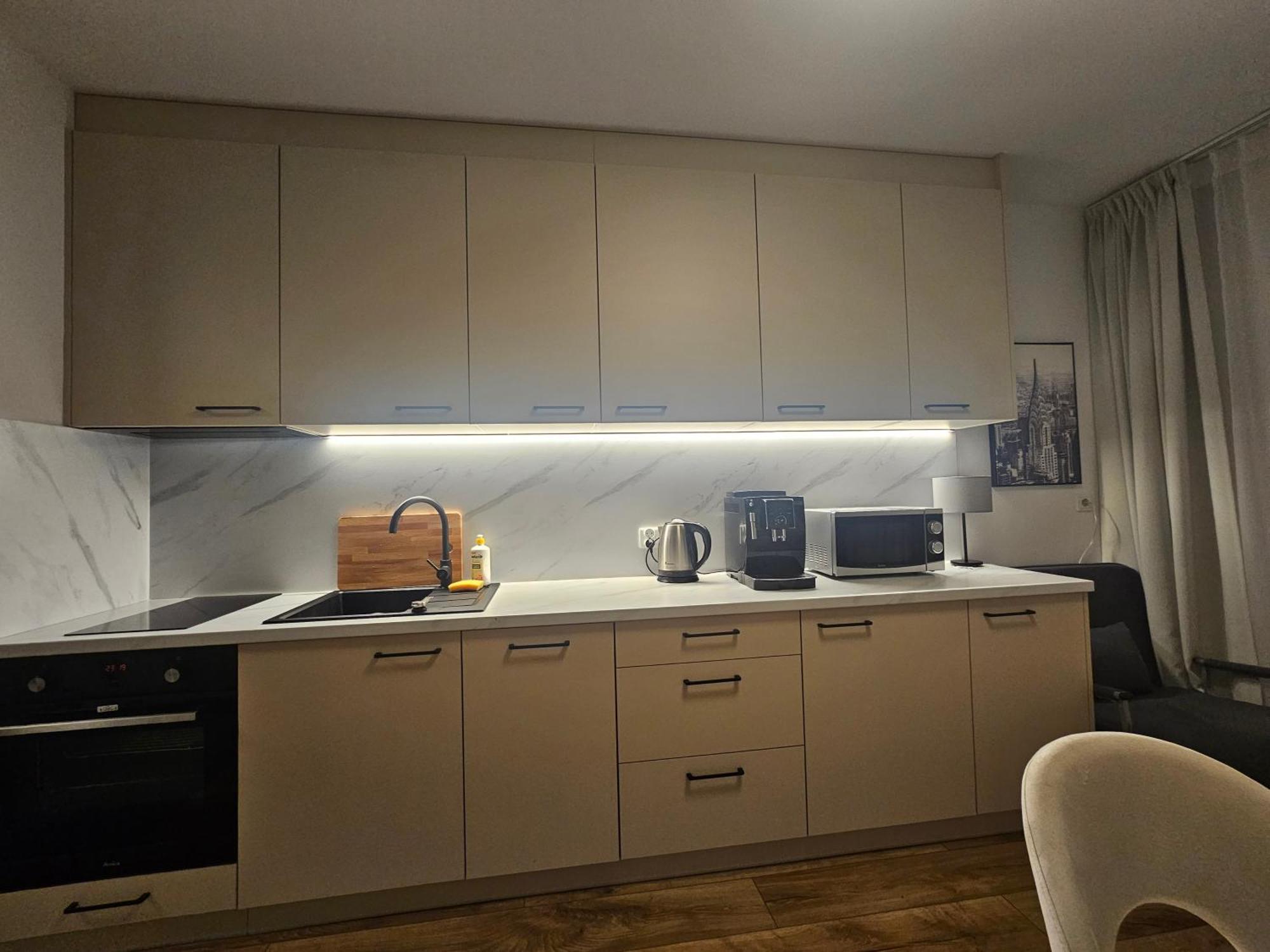 City Sense New Apartments - Main Station And City Center Вроцлав Екстер'єр фото