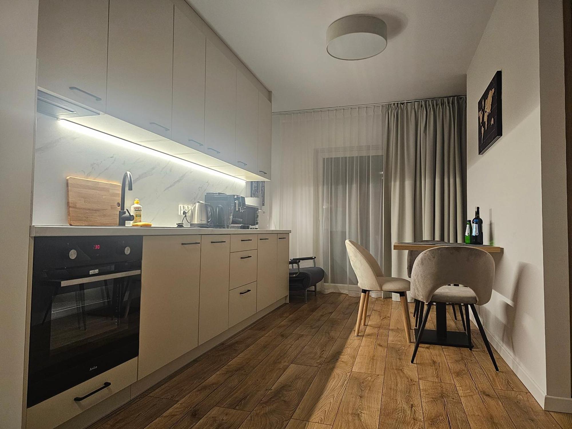 City Sense New Apartments - Main Station And City Center Вроцлав Екстер'єр фото