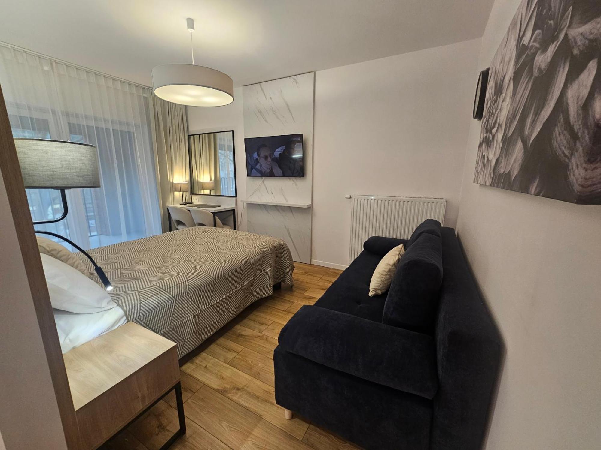 City Sense New Apartments - Main Station And City Center Вроцлав Екстер'єр фото