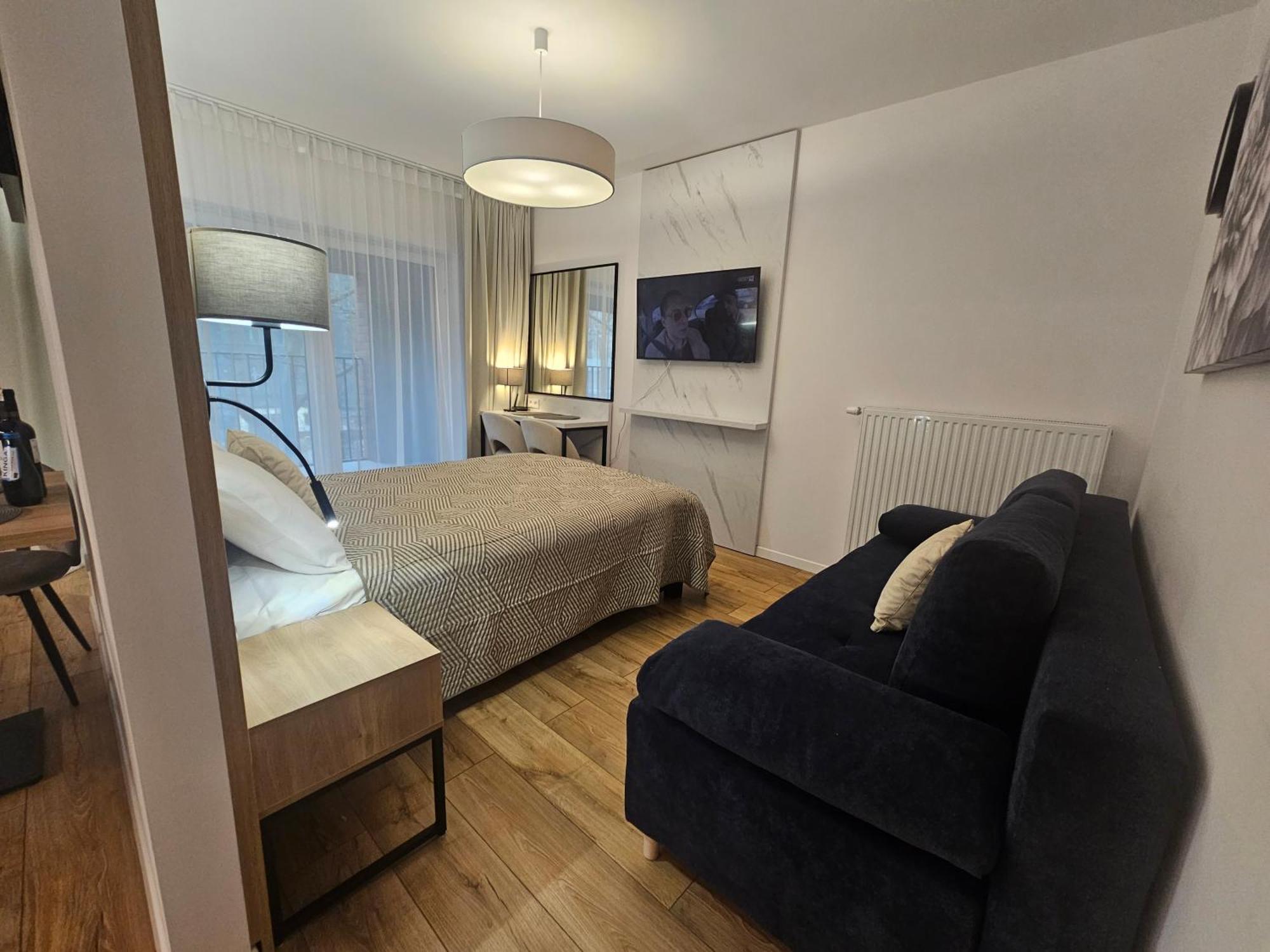 City Sense New Apartments - Main Station And City Center Вроцлав Екстер'єр фото
